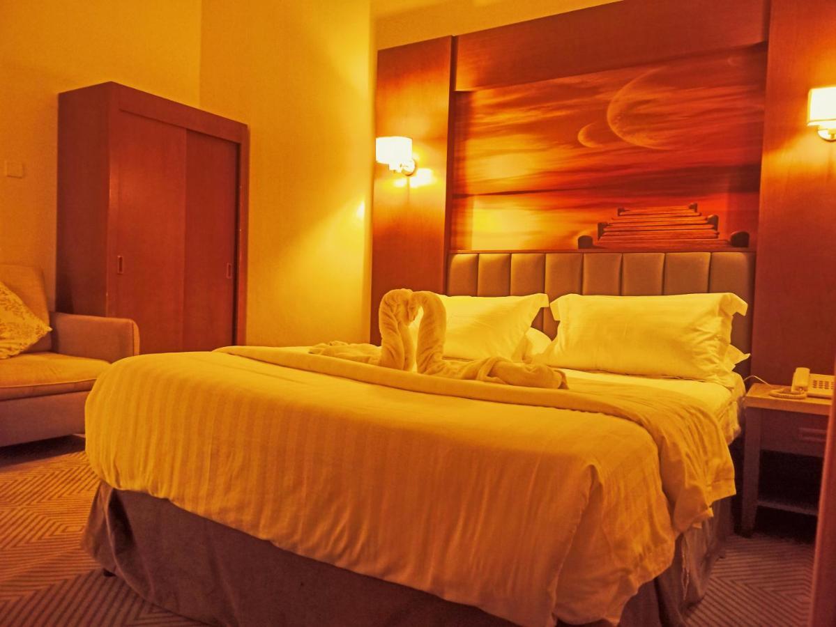 Aparthotel Taraf Yanbu 2 Zewnętrze zdjęcie